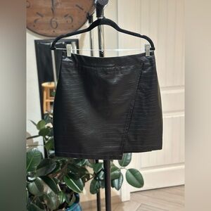 Leather women’s skirt